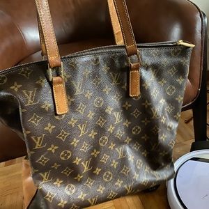 Louis Vuitton Cabas Mezzo